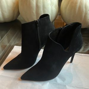 Steve Madden black suede booties